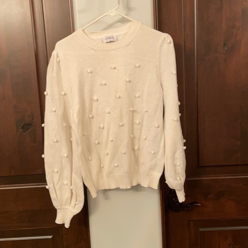 White Pompom sweater